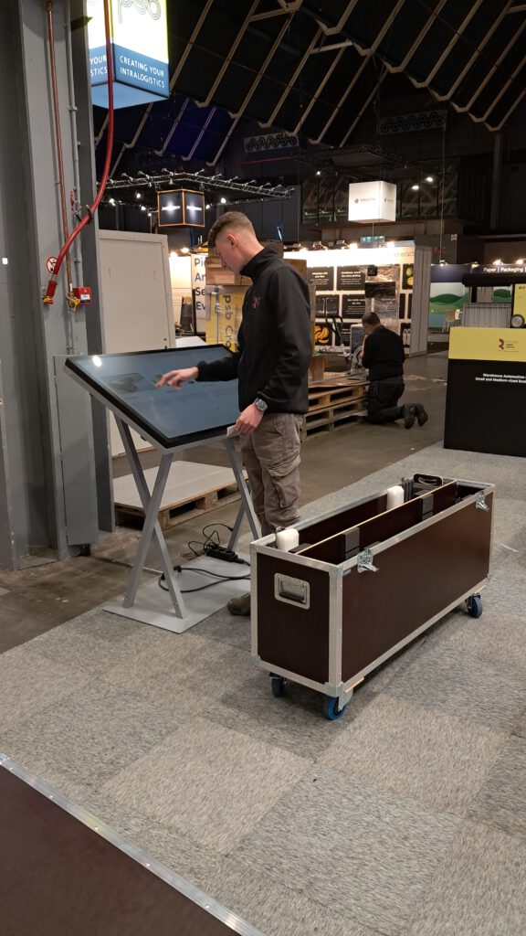 kiosk tafelmodel tijdens beurzen